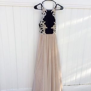 Blondie Nites Formal/Prom Dress